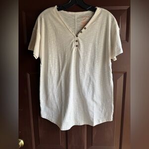 Knox Rose White V Neck Shirt Sleeve Tee Shirt Size XS